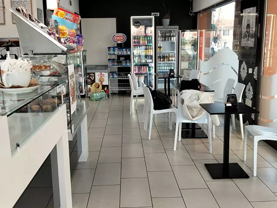 Immagine 2 di Bar / Ristorante in vendita  a Saronno