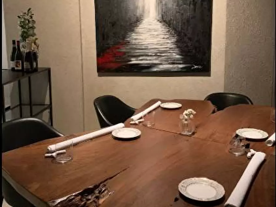 Immagine 4 di Attività commerciale in vendita  a Gallarate