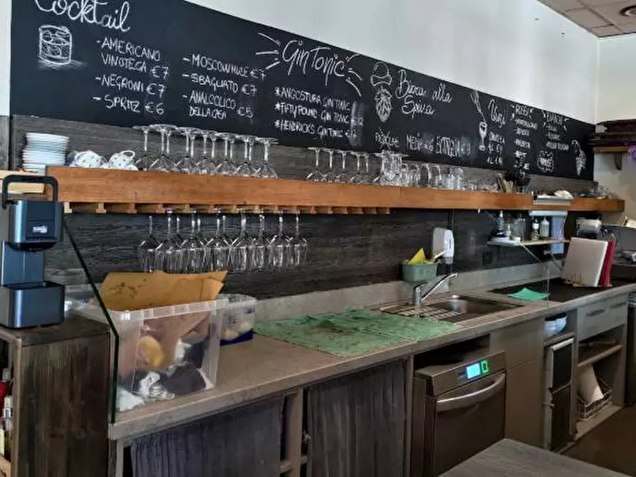 Immagine 1 di Bar / Ristorante in vendita  a Busto Arsizio