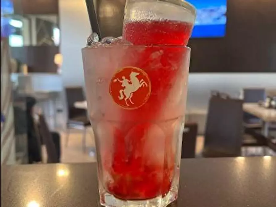 Immagine 1 di Bar / Ristorante in vendita  a Castellanza
