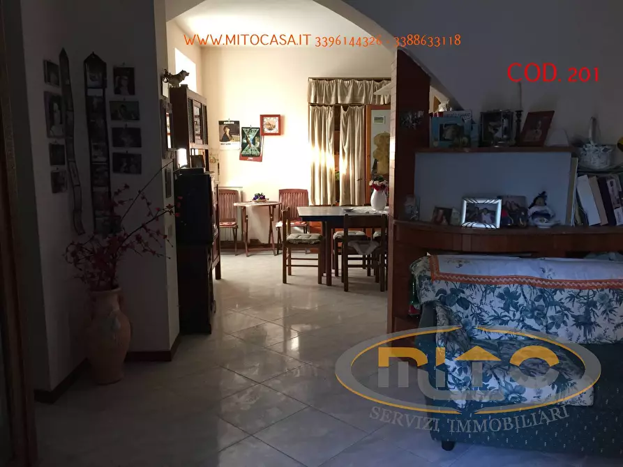 Immagine 3 di Casa indipendente in vendita  in VIA SALERNO a Castelvenere