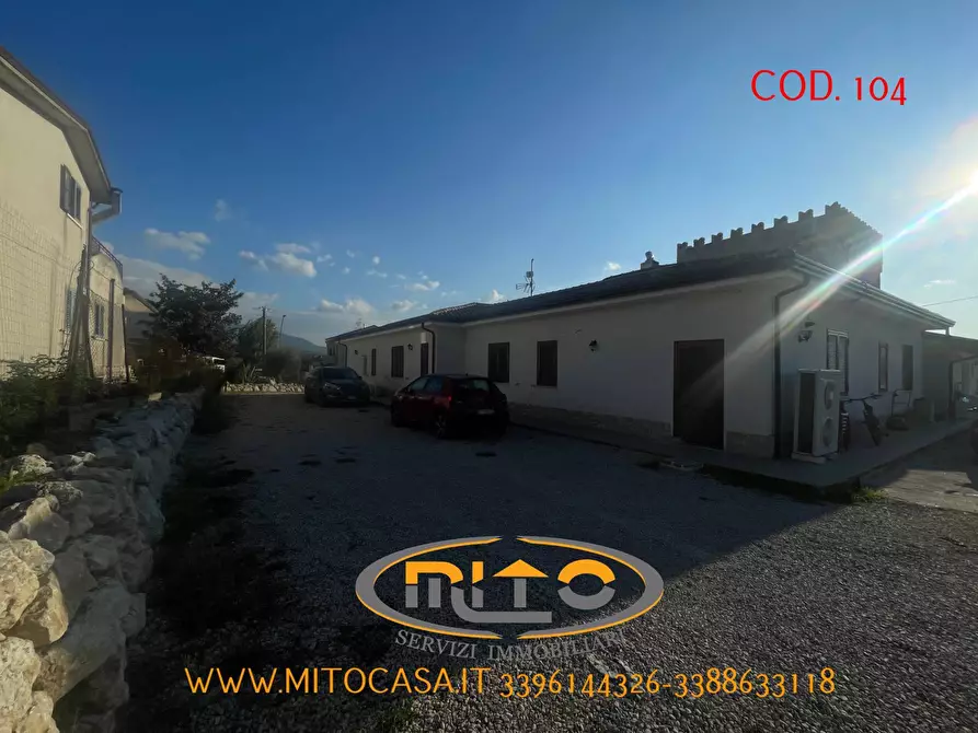 Immagine 24 di Villa in vendita  in VIA VENEZIA 26 a Castelvenere