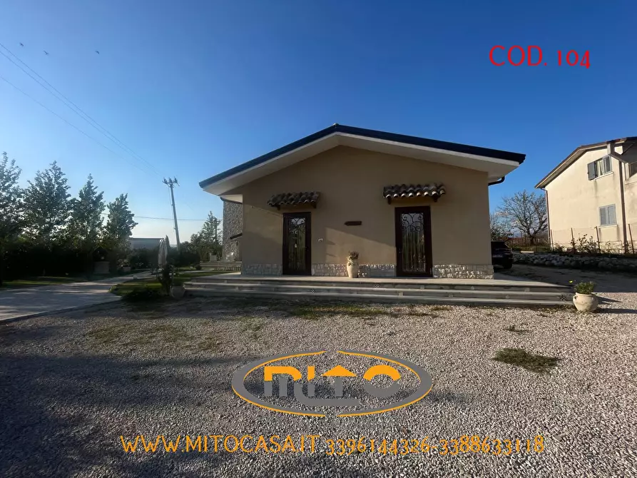 Immagine 30 di Villa in vendita  in VIA VENEZIA 26 a Castelvenere