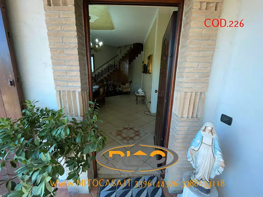 Immagine 9 di Villa in vendita  a Castelvenere