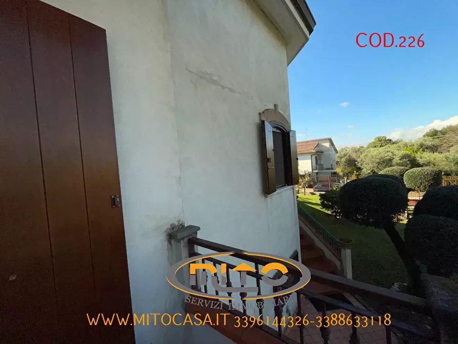 Immagine 22 di Villa in vendita  a Castelvenere