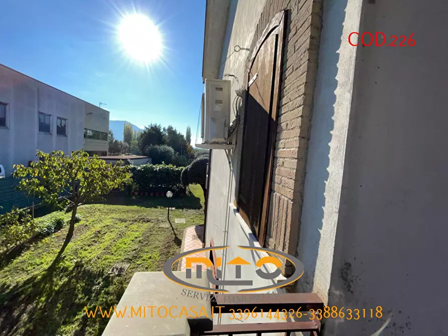 Immagine 27 di Villa in vendita  a Castelvenere