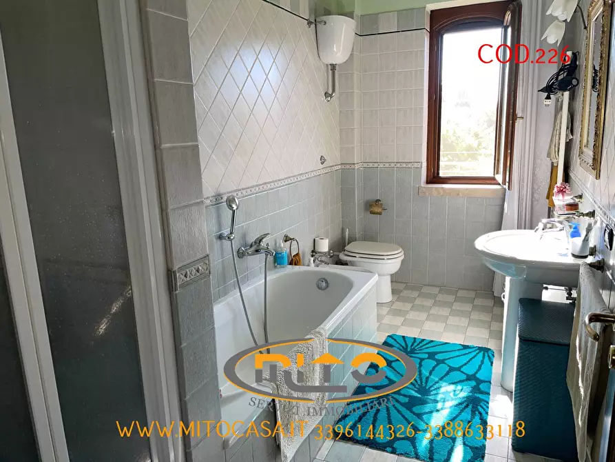 Immagine 29 di Villa in vendita  a Castelvenere