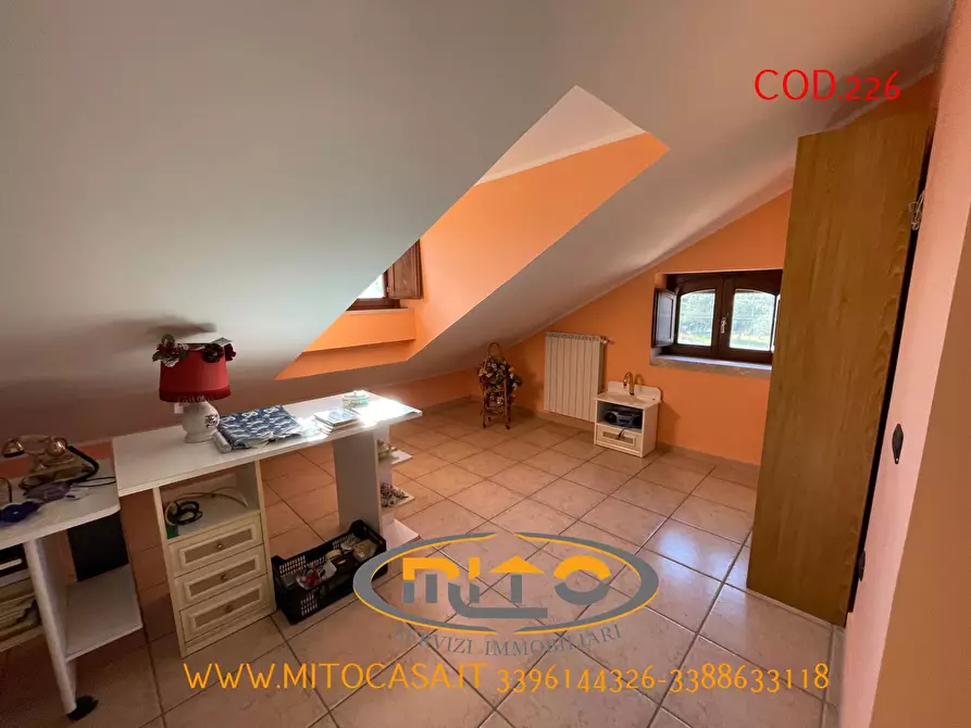 Immagine 33 di Villa in vendita  a Castelvenere