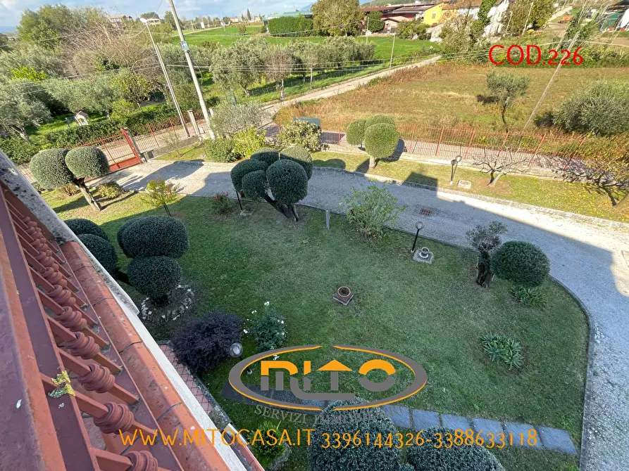 Immagine 41 di Villa in vendita  a Castelvenere