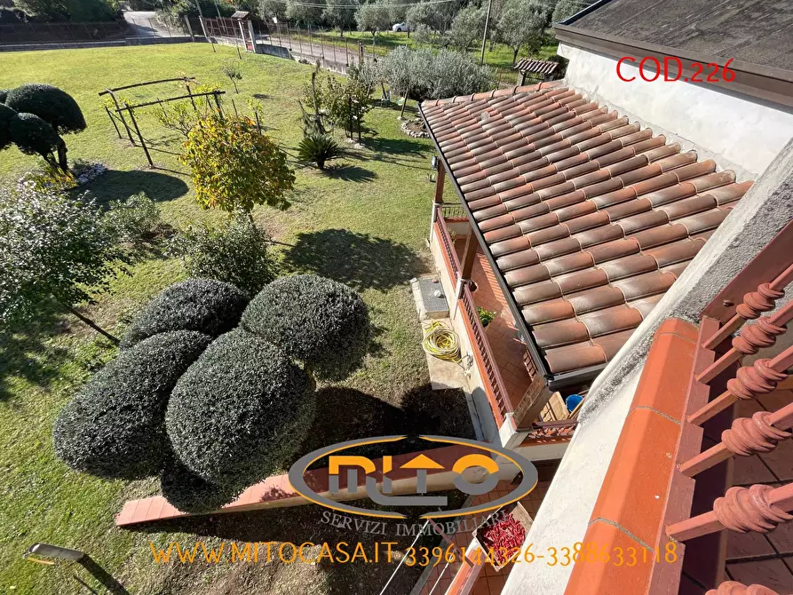 Immagine 56 di Villa in vendita  a Castelvenere