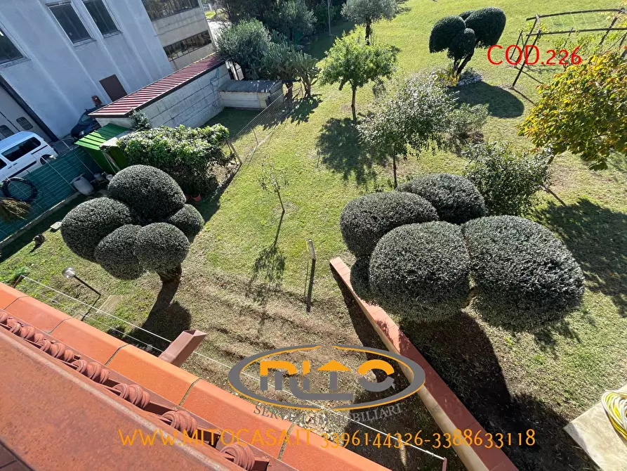 Immagine 57 di Villa in vendita  a Castelvenere