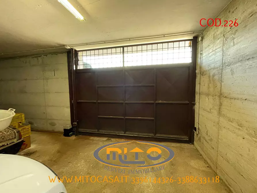 Immagine 65 di Villa in vendita  a Castelvenere