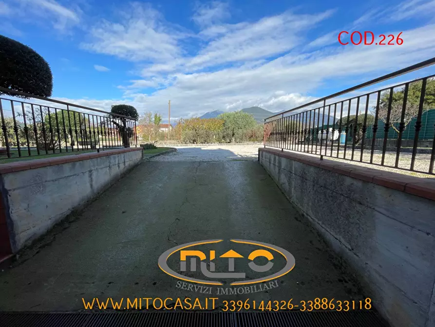 Immagine 69 di Villa in vendita  a Castelvenere