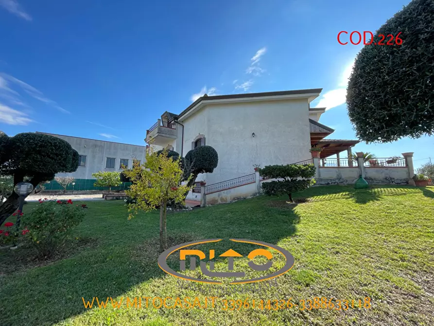 Immagine 76 di Villa in vendita  a Castelvenere