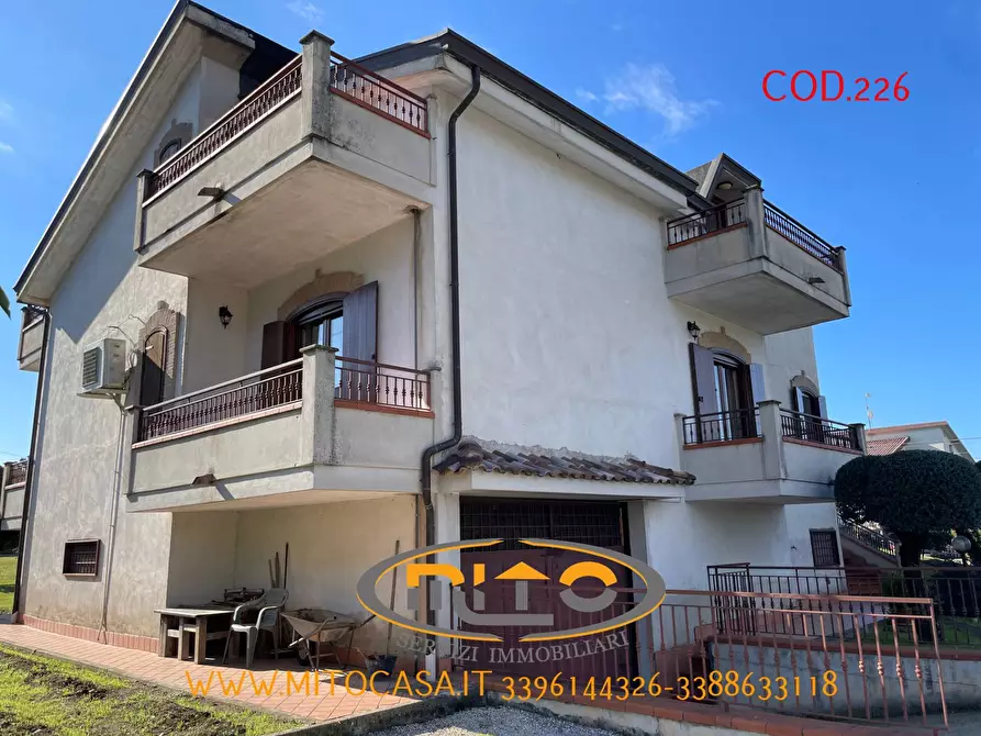 Immagine 81 di Villa in vendita  a Castelvenere