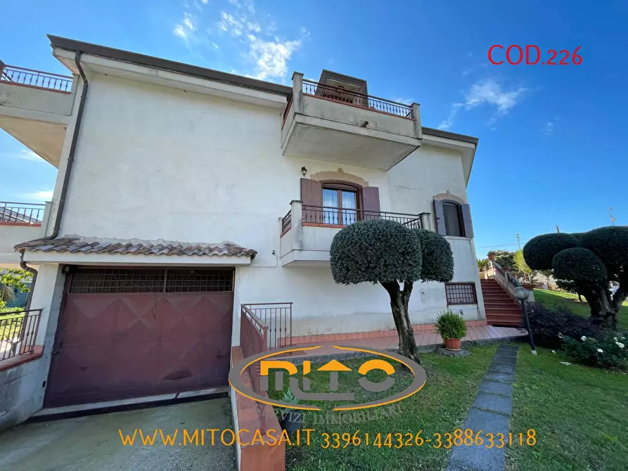 Immagine 85 di Villa in vendita  a Castelvenere