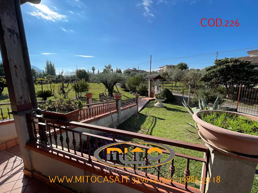 Immagine 95 di Villa in vendita  a Castelvenere