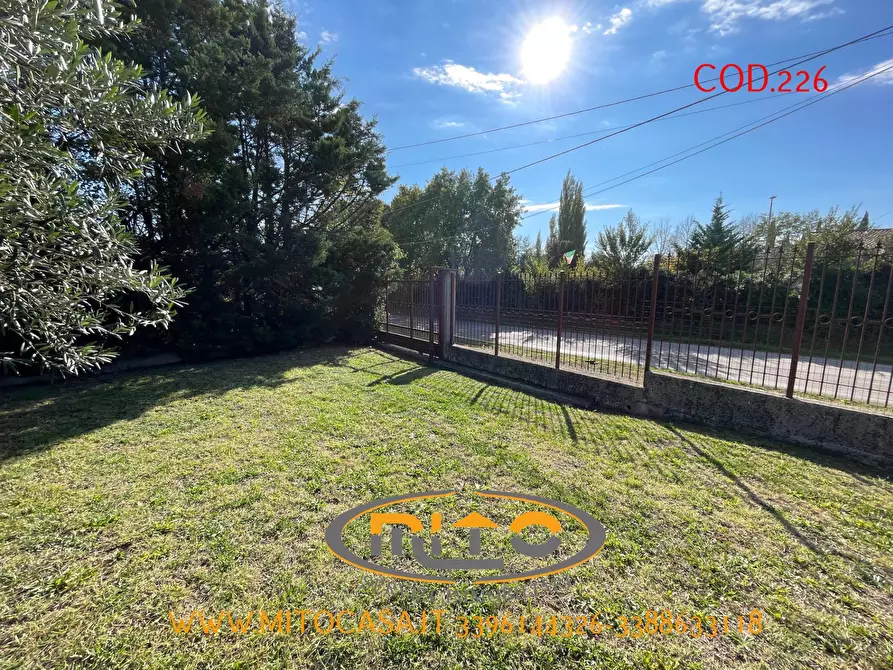 Immagine 118 di Villa in vendita  a Castelvenere