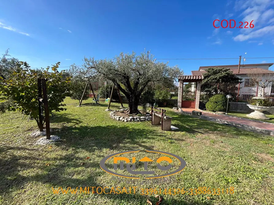 Immagine 129 di Villa in vendita  a Castelvenere