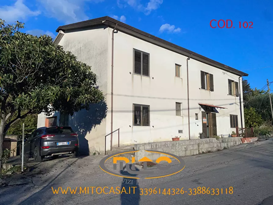 Immagine 5 di Casa indipendente in vendita  a Telese Terme