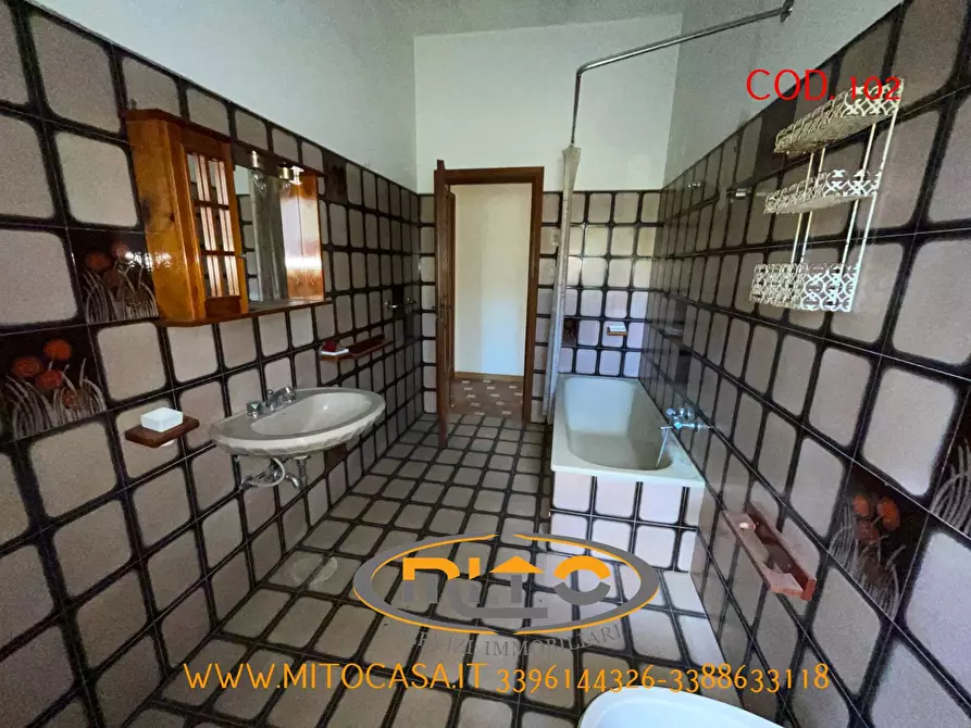 Immagine 48 di Casa indipendente in vendita  a Telese Terme