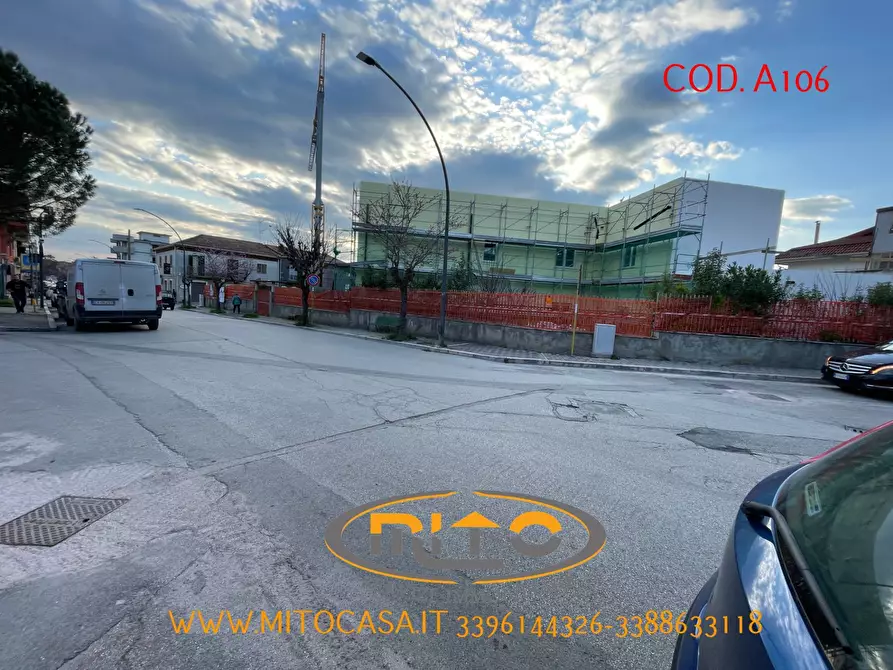 Immagine 11 di Locale commerciale in affitto  in TELESE VIA CRISTOFORO COLOMBO a Castelvenere
