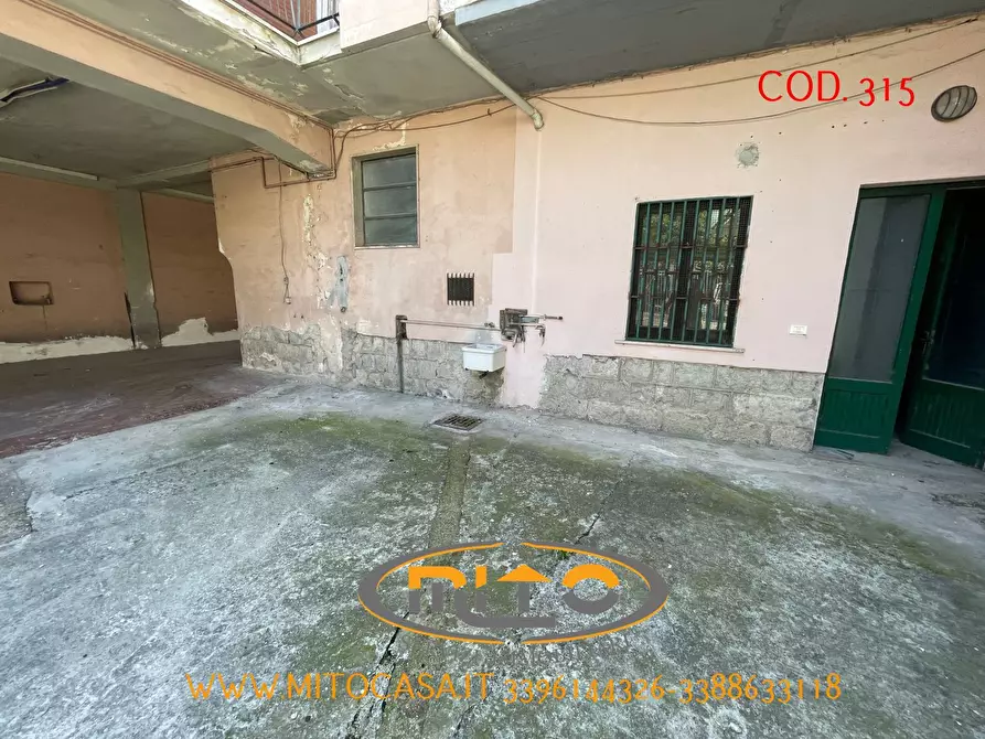 Immagine 14 di Locale commerciale in vendita  in TELESE TERME VIA ROMA 144 a Castelvenere