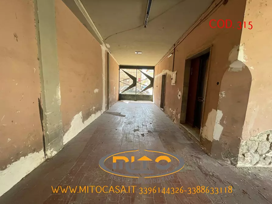 Immagine 15 di Locale commerciale in vendita  in TELESE TERME VIA ROMA 144 a Castelvenere