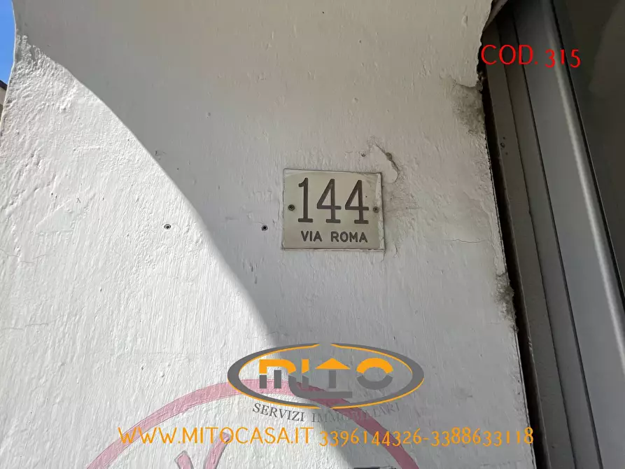 Immagine 19 di Locale commerciale in vendita  in TELESE TERME VIA ROMA 144 a Castelvenere