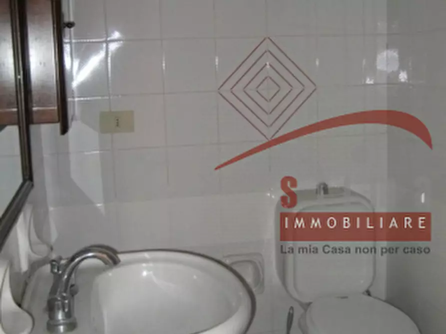 Immagine 6 di Appartamento in affitto  in via andrea palma 42 a Siracusa