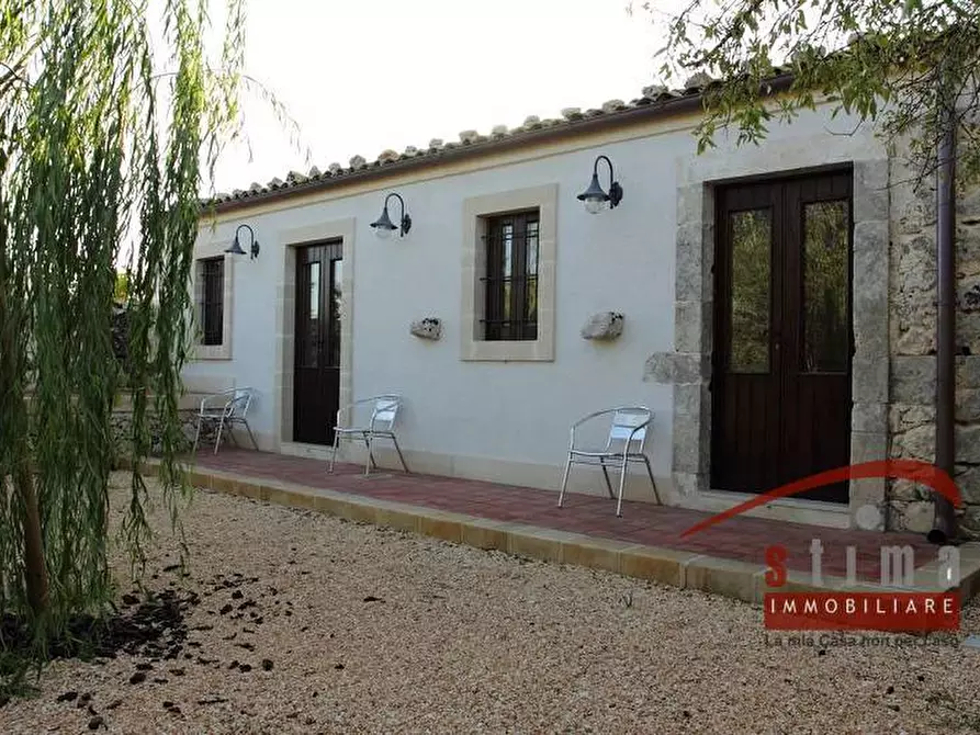 Immagine 5 di Villa in vendita  in strada per canicattini a Siracusa