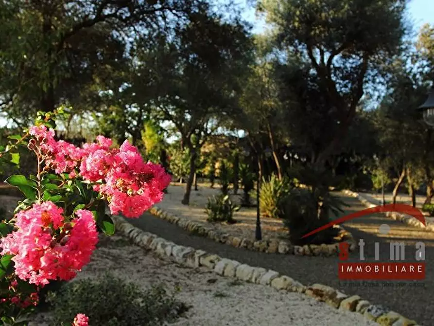 Immagine 14 di Villa in vendita  in strada per canicattini a Siracusa