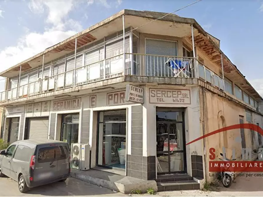 Immagine 1 di Attività commerciale in vendita  in ermocrate 52 a Siracusa