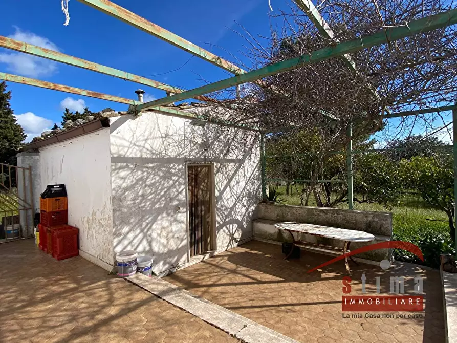 Immagine 18 di Rustico / casale in vendita  a Cassaro