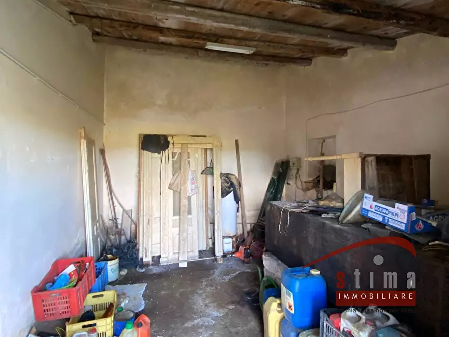 Immagine 23 di Rustico / casale in vendita  a Cassaro