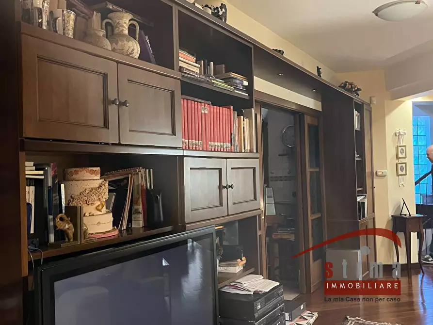 Immagine 4 di Villa in vendita  in Traversa Sinerchia a Siracusa