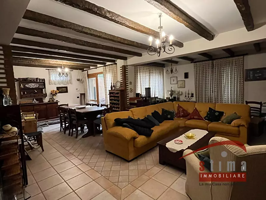 Immagine 18 di Villa in vendita  in Traversa Sinerchia a Siracusa
