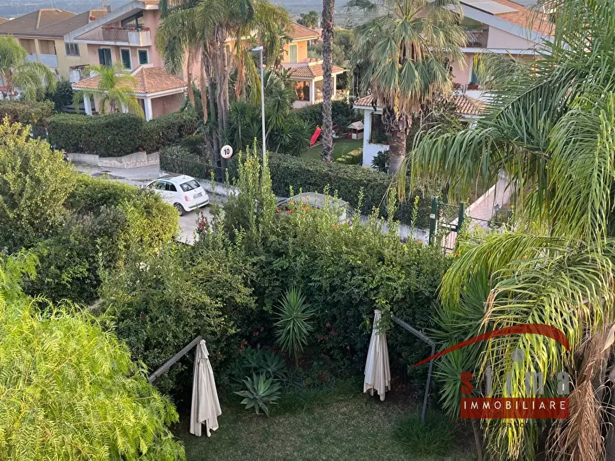 Immagine 34 di Villa in vendita  in Traversa Sinerchia a Siracusa