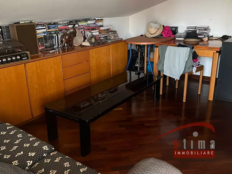 Immagine 35 di Villa in vendita  in Traversa Sinerchia a Siracusa