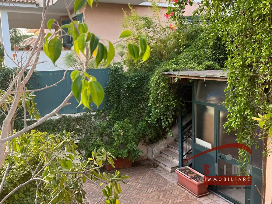 Immagine 38 di Villa in vendita  in Traversa Sinerchia a Siracusa