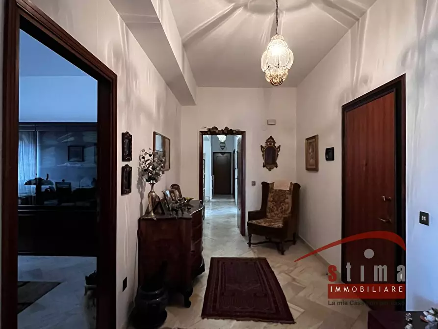 Immagine 2 di Appartamento in vendita  in via olivieri a Siracusa