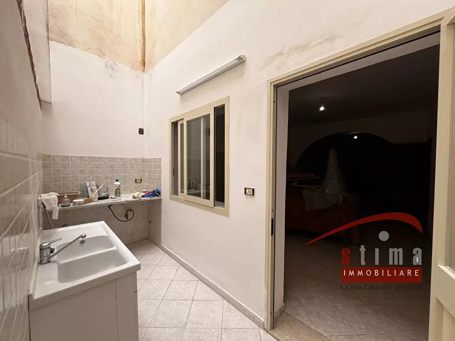 Immagine 15 di Box auto in vendita  in radice 7 a Siracusa