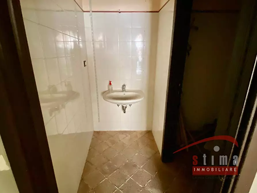 Immagine 6 di Locale commerciale in vendita  in via della giudecca 53 a Siracusa