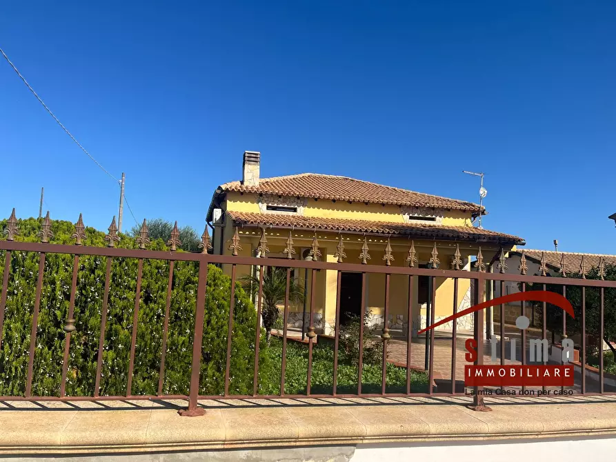 Immagine 33 di Villa in vendita  in via del berillio a Siracusa