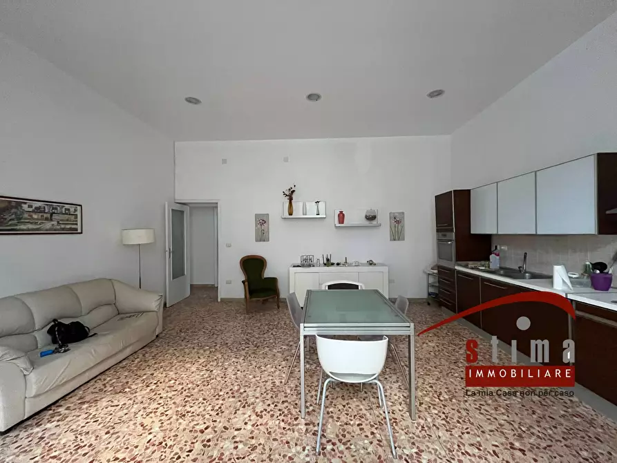 Immagine 2 di Appartamento in vendita  in via Eritrea 9 a Siracusa