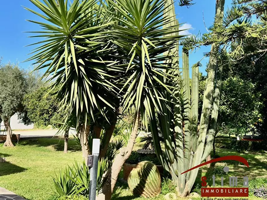 Immagine 25 di Villa in vendita  in traversa  Bonavia a Siracusa