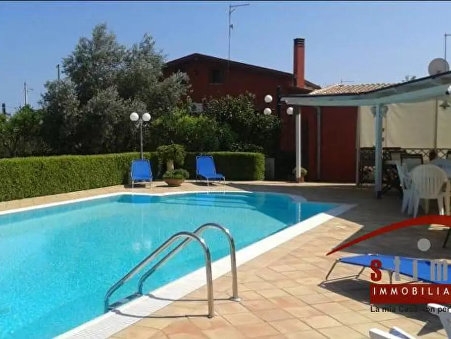 Immagine 1 di Villa in vendita  in traversa  Bonavia a Siracusa