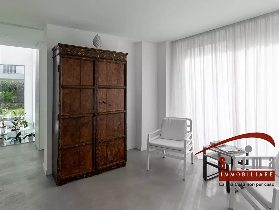 Immagine 2 di Villa in vendita  a Siracusa