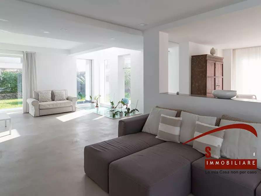 Immagine 7 di Villa in vendita  a Siracusa