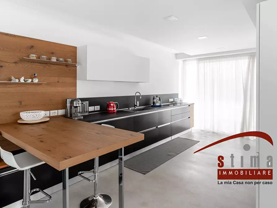 Immagine 8 di Villa in vendita  a Siracusa